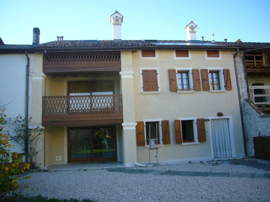 Case Pizzocco 3 A Santa Giustina Meano Экстерьер фото